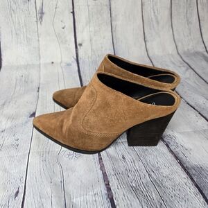 Donald Pliner Women's Brown Suede Heeled Clog Size 6